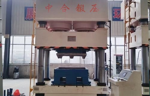 1600噸木屑托盤(pán)成型液壓機(jī)多少錢(qián)？